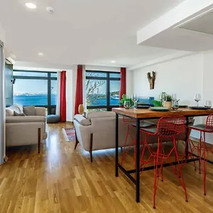 monnas-bosphorus.istanbul-turkeyhotels.com/