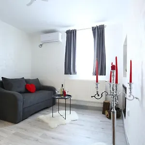 Simona Maria 2 , Bucureşti România